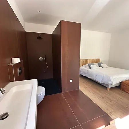 De Luxe Surplombant La Mer, Piscine Suspendue *