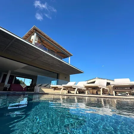Villa De Luxe Surplombant La Mer, Piscine Suspendue Pianottoli-Caldarello (Corsica)