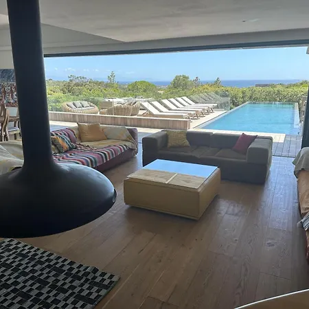 De Luxe Surplombant La Mer, Piscine Suspendue Pianottoli-Caldarello (Corsica)
