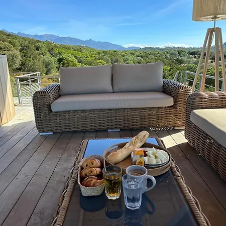 Villa De Luxe Surplombant La Mer, Piscine Suspendue