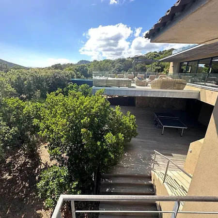 De Luxe Surplombant La Mer, Piscine Suspendue * Pianottoli-Caldarello (Corsica)