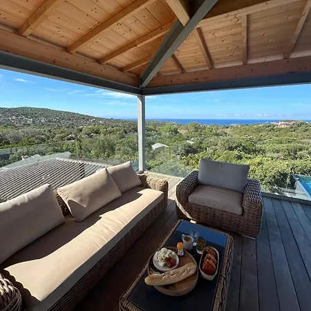 De Luxe Surplombant La Mer, Piscine Suspendue * Pianottoli-Caldarello (Corsica)