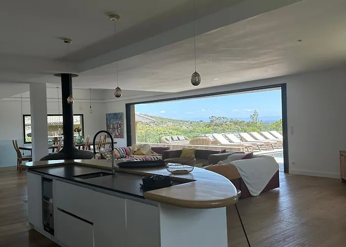 Villa De Luxe Surplombant La Mer, Piscine Suspendue *