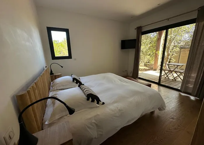 De Luxe Surplombant La Mer, Piscine Suspendue *