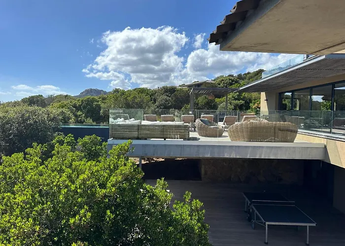 De Luxe Surplombant La Mer, Piscine Suspendue Villa *