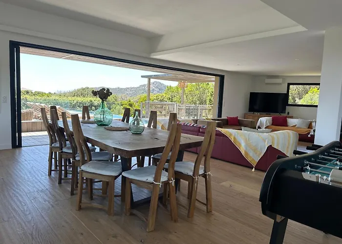 Villa De Luxe Surplombant La Mer, Piscine Suspendue Pianottoli-Caldarello (Corsica)