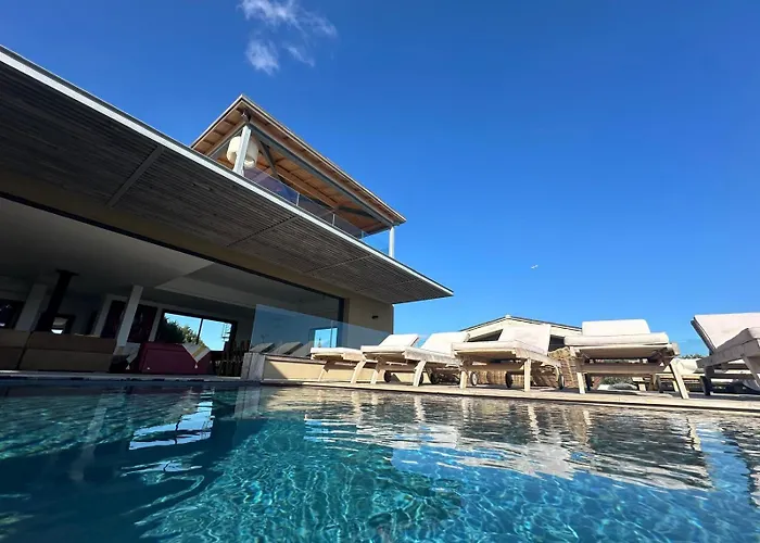 Villa De Luxe Surplombant La Mer, Piscine Suspendue Pianottoli-Caldarello (Corsica)