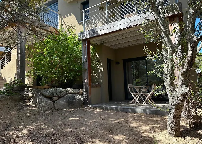 Villa De Luxe Surplombant La Mer, Piscine Suspendue